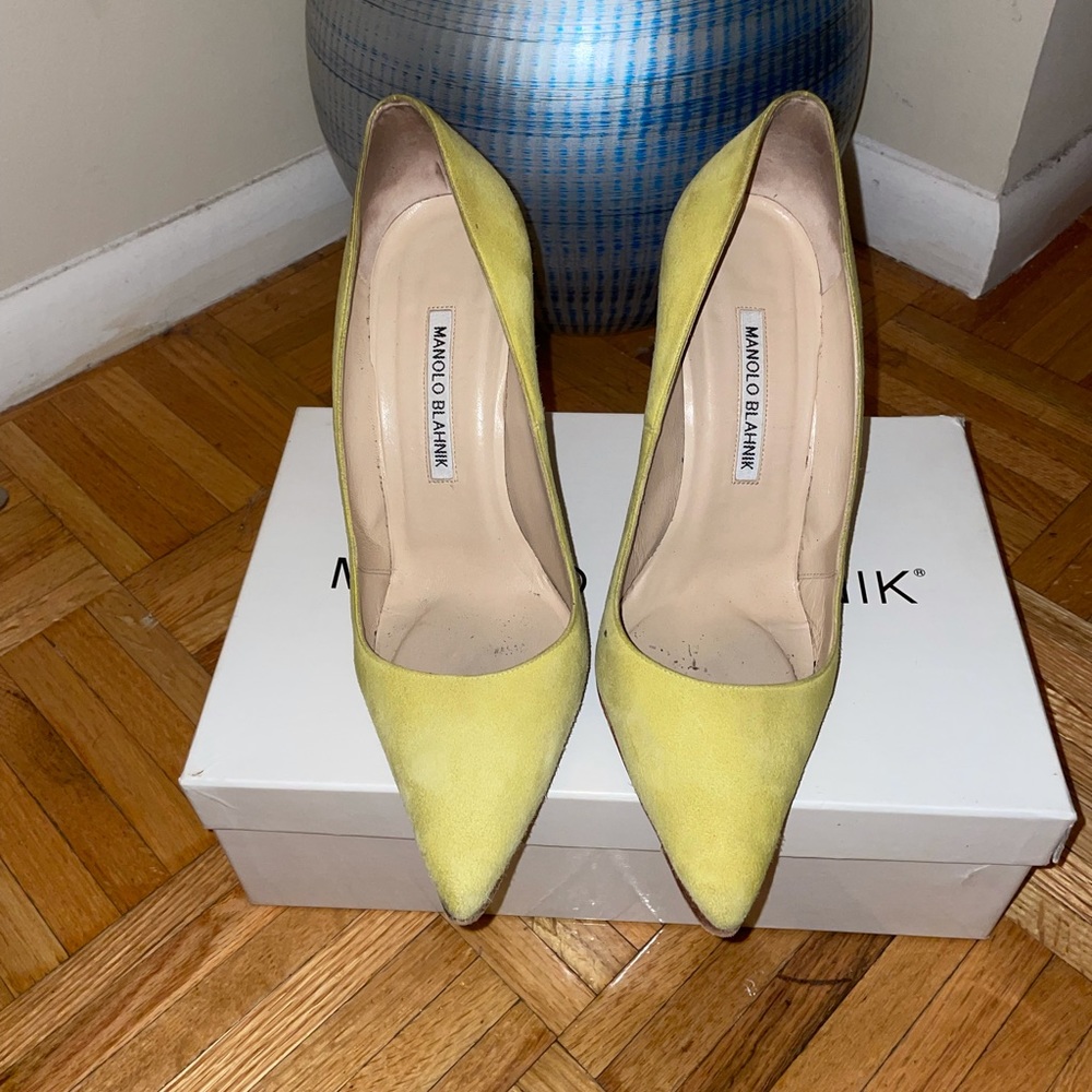 Manolo Blahnik Yellow Suede Pumps